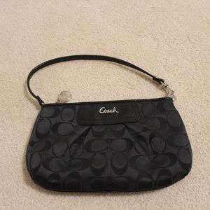 COACH Signature Wristlet (LIKE NEW, NEVER USED)